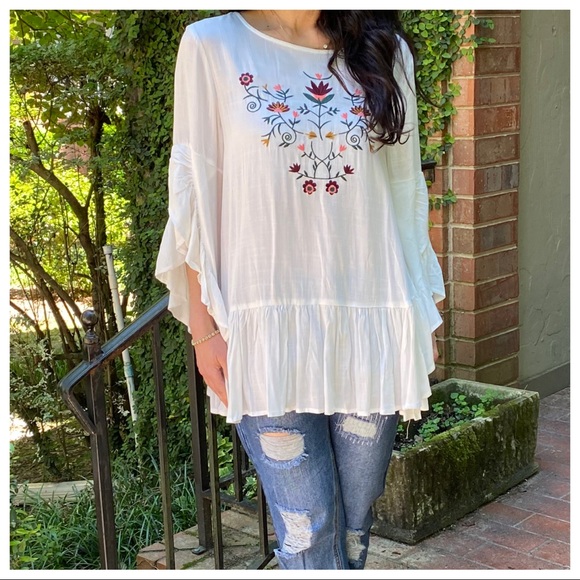 Boho embroidered bell sleeves tunic top - Picture 4 of 8